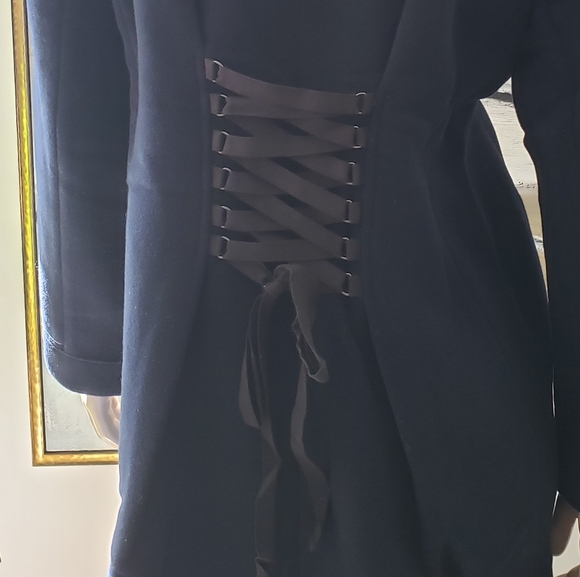 Tout à Coup | Two-tone Wool-blend Coat with Corset Lace-up Back and Tie Front - Picture 9 of 13